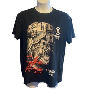 LUXURY-INSPIRED GRAPHIC TEE